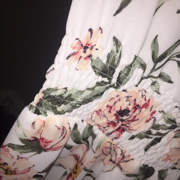 Long sleeve floral dress - Picture 2 of 6